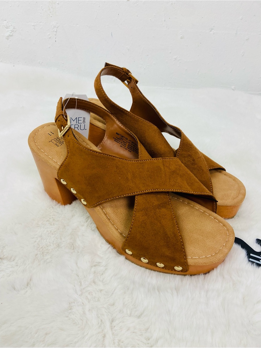NWT Time and Tru Cognac Suede Crossband Wedge Sandals size 11